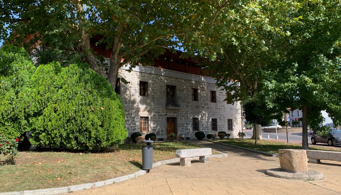 Biblioteca de Moralzarzal, la 2ª con más préstamos por habitante